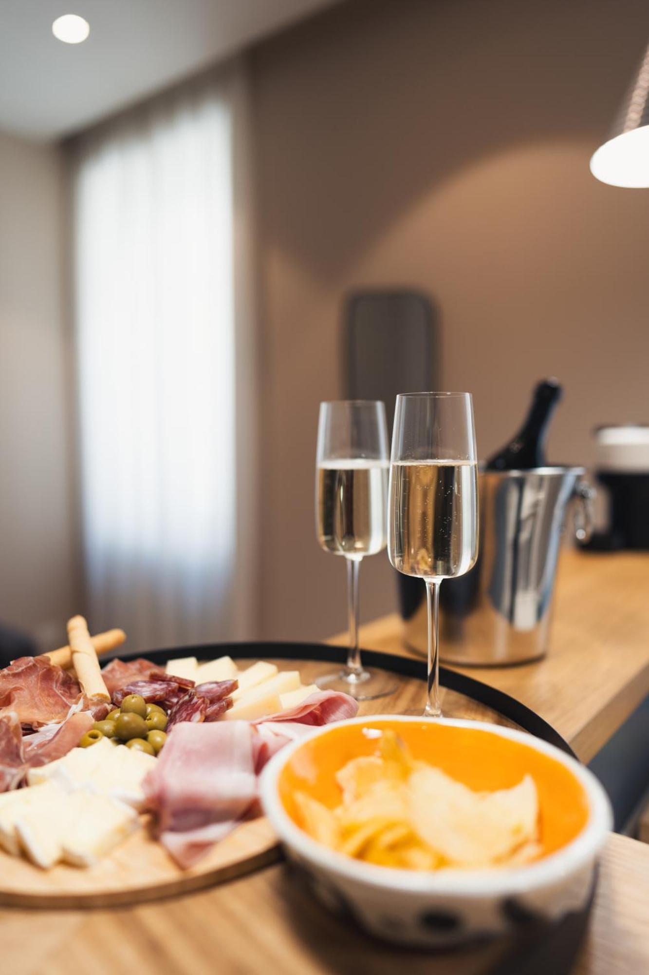 Corte Novella Hotel & Residence Брешия Экстерьер фото